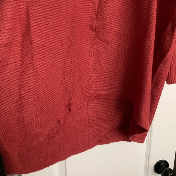 Amazon Fave Tunic Sweater of 2023 - Picture 3 of 4